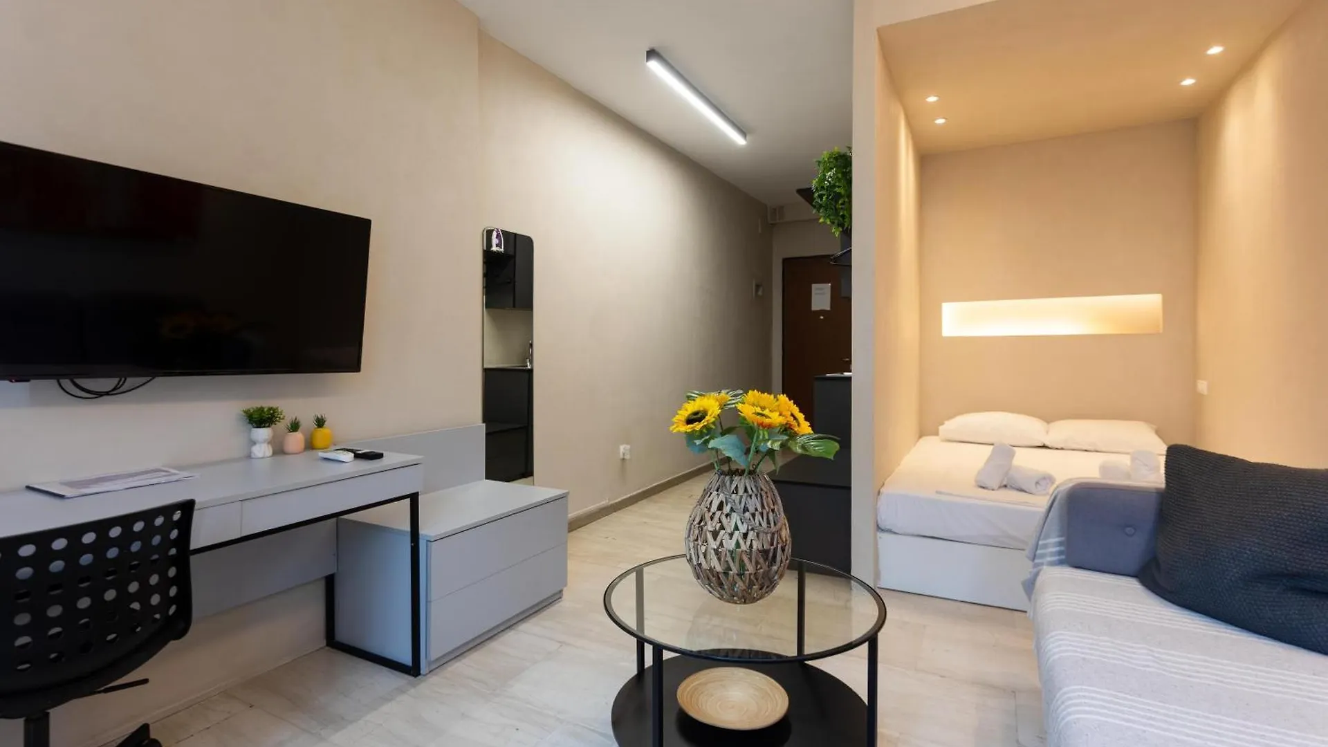 Tsimiski Double Suites #8 Szaloniki