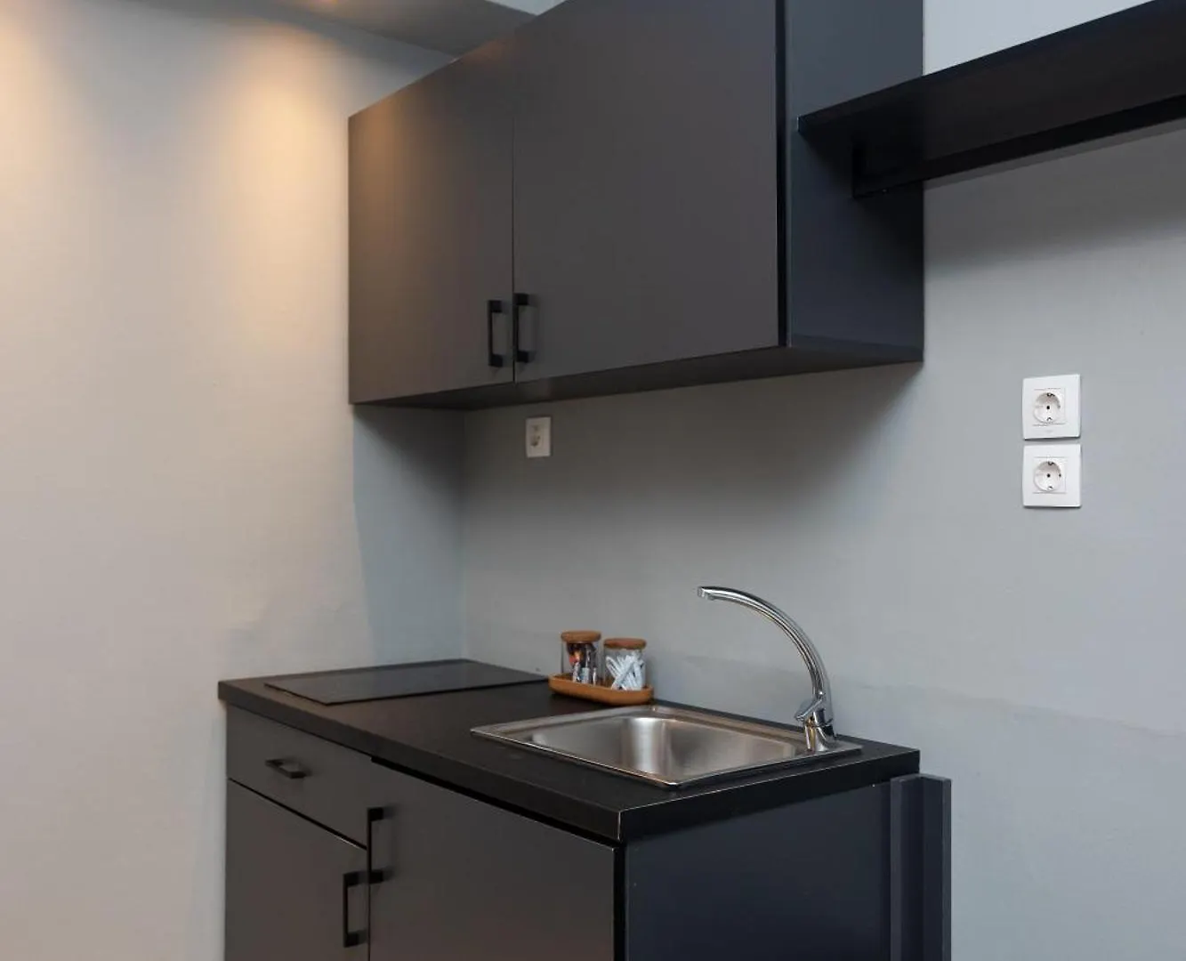 Tsimiski Double Suites #8 Szaloniki